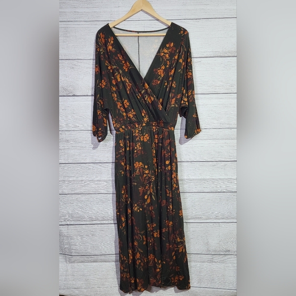 Garnet Hill Dresses & Skirts - Garnet Hill Floral Wrap Dress, Size M